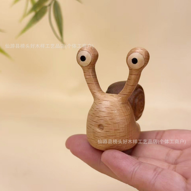 Tượng gỗ ốc sên