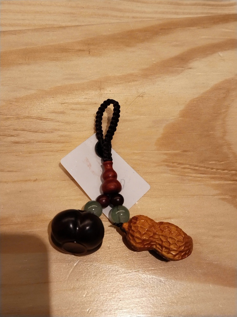 móc khoá đậu phộng